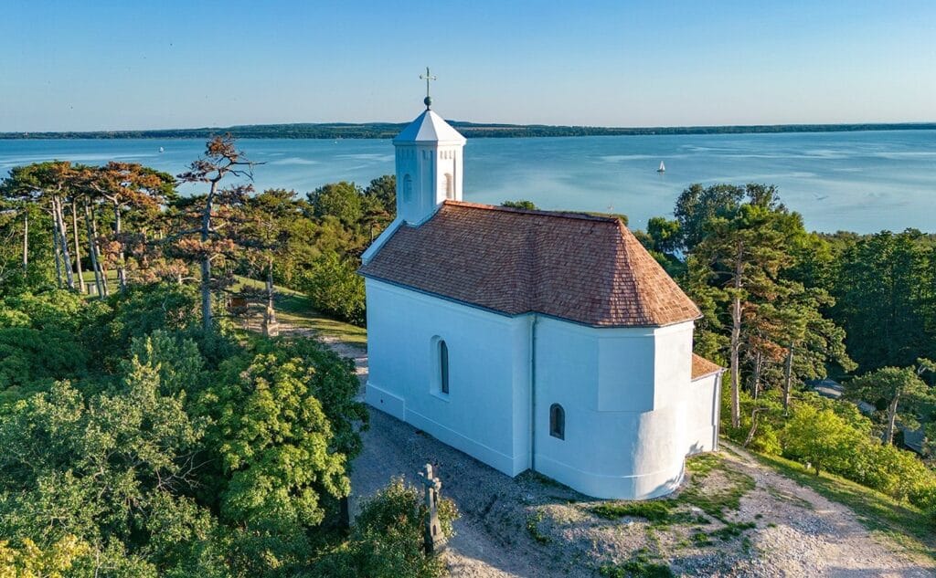 Vonyarcvashegy Szent Mihály kápolna